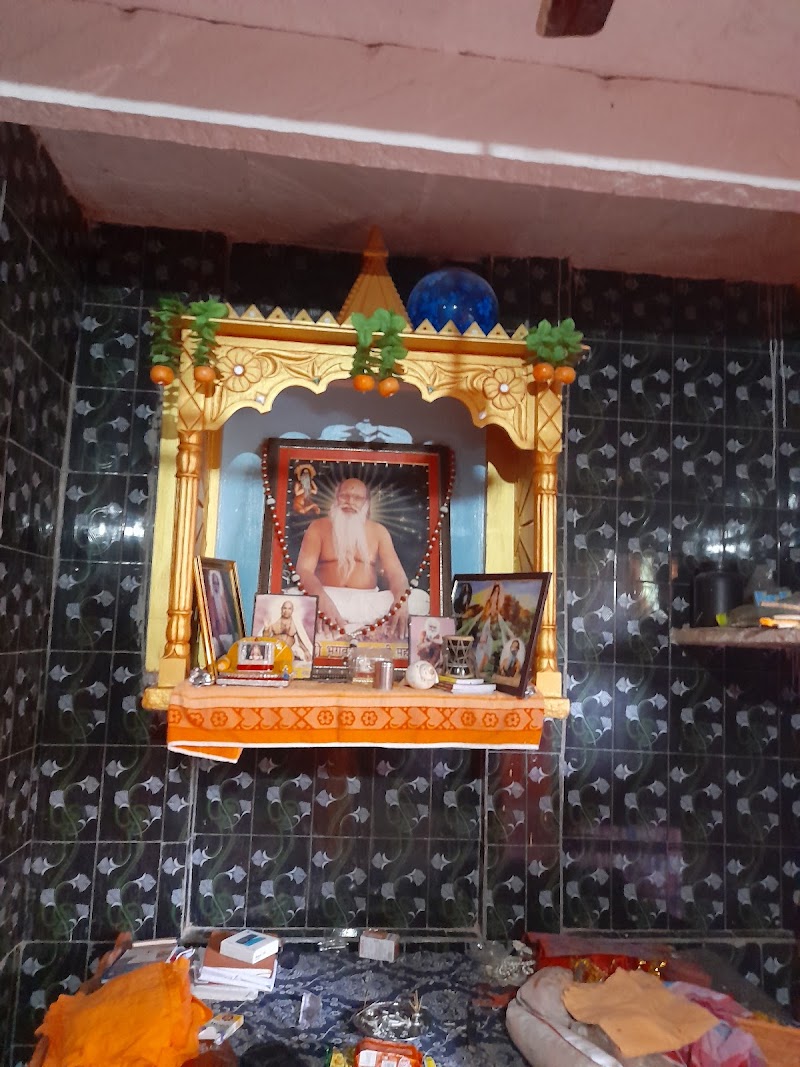 Swami Arvindanand Paramhans Ashram, Janki kund, Chitrakoot - Swami Arvindanand Paramhans Ashram, Janki kund, Chitrakoot, 5V66+3RR, MP SH 11, Janki Kund, Chitrakoot, Madhya Pradesh 485334, India