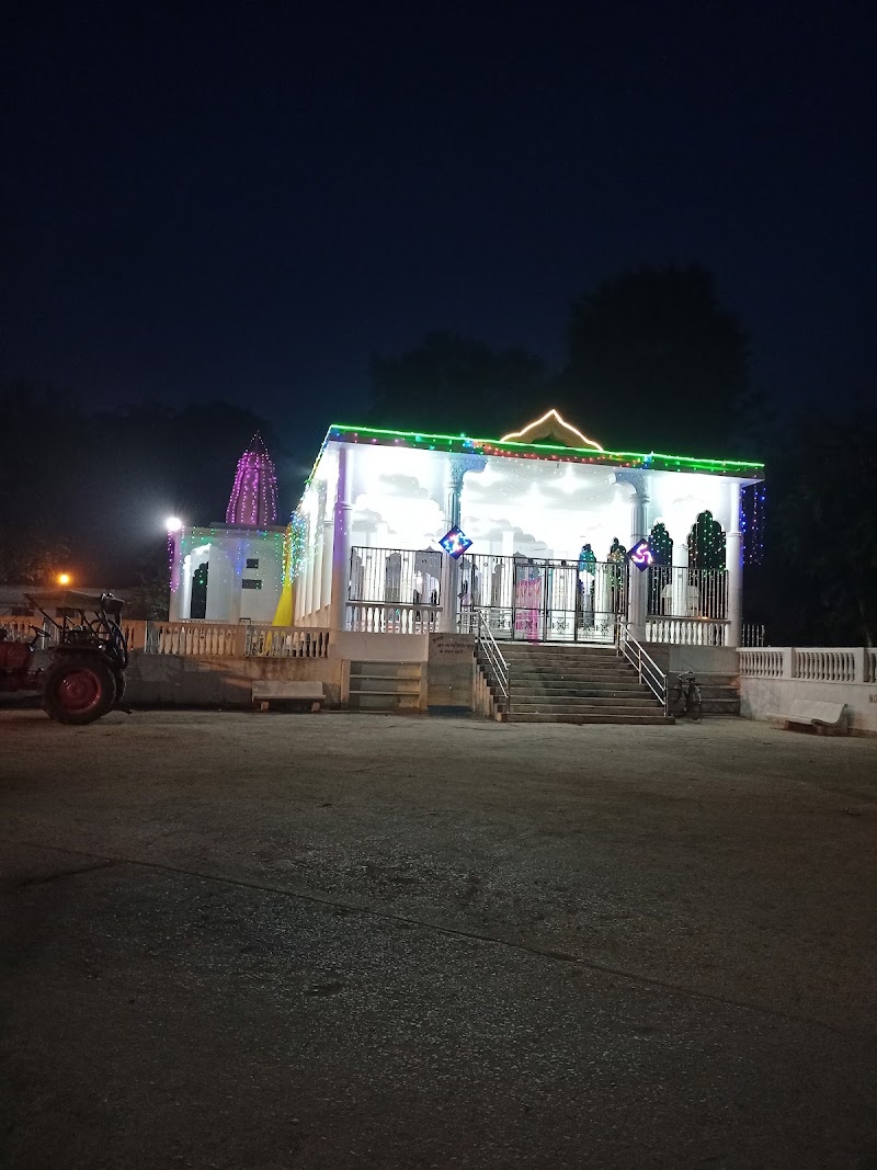 Shiv Mandir Amariyapara Parsada (se.) - Shiv Mandir Amariyapara Parsada (se.), Unnamed Road, X8CW+WC8, Gondadih, Parsada, Chhattisgarh 495663, India