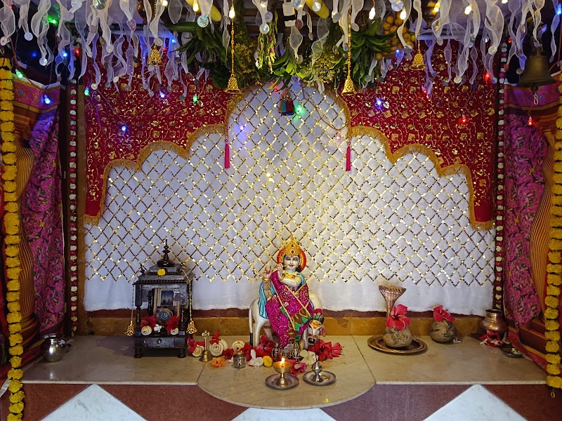 Acharekar Shri Krushna Mandir - Acharekar Shri Krushna Mandir WGWV+RR, Kochare, Maharashtra 416522, India