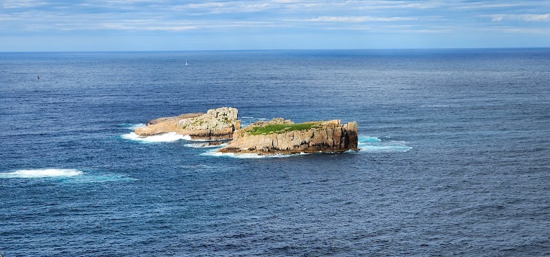 Cape Tourville Lighthouse - Cape Tourville Lighthouse, Coles Bay TAS 7215, Australia