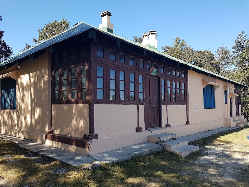 Deoban Forest Rest House - Deoban Forest Rest House, PVX8+6G7, Jadi, Uttarakhand 248123, India