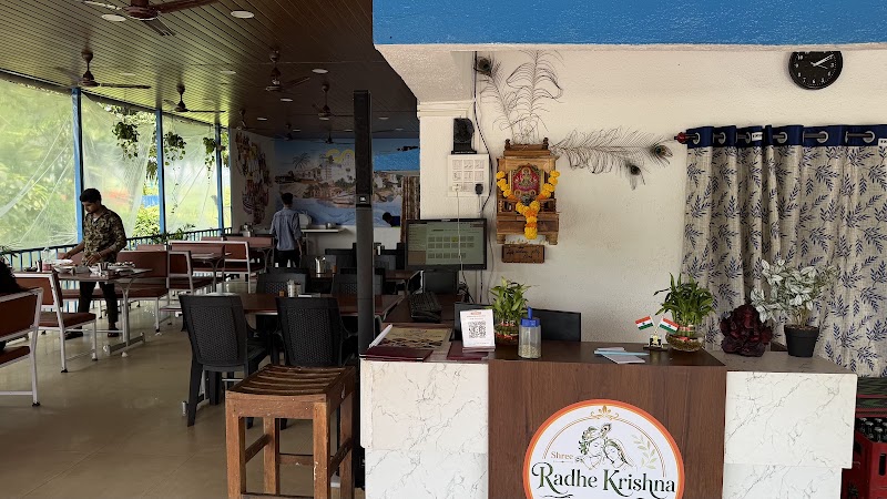 Shree Radhe Krishna - Pure Veg Family Restaurant - Shree Radhe Krishna - Pure Veg Family Restaurant Hno - 7/128/F3, Sautavaddo, Calangute, Goa 403516, India