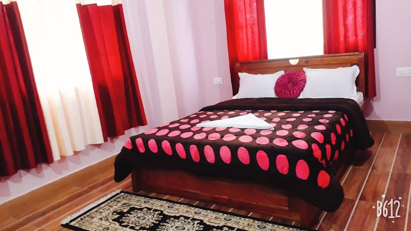 Wooden Nest Homestay - Wooden Nest Homestay, Sky-walk Road, Upper, Pelling, Sikkim 737113, India