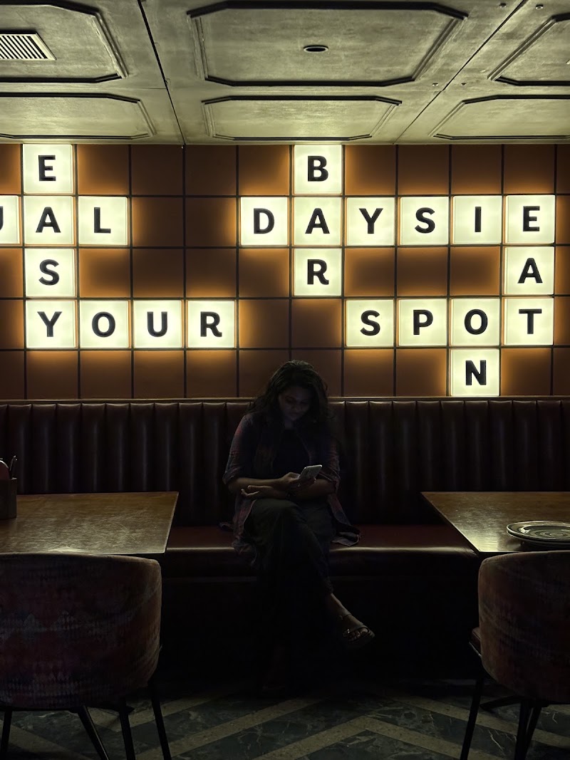 Daysie (MG Road) : All Day Casual Bar - Daysie (MG Road) : All Day Casual Bar Ground Floor, No. 18, Ramanashree Arcade, Mahatma Gandhi Rd, Craig Park Layout, Ashok Nagar, Bengaluru, Karnataka 560001, India