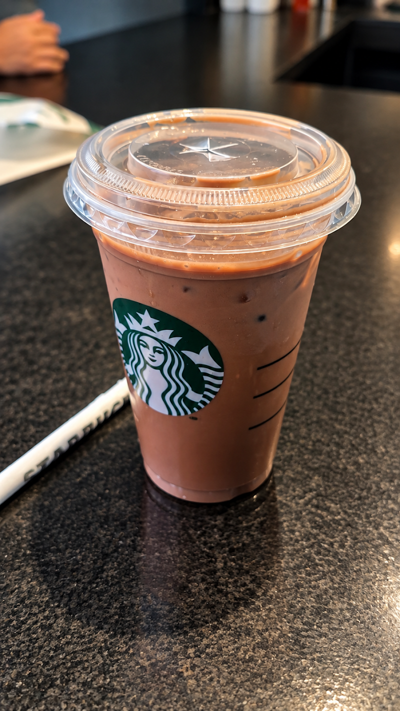 Starbucks - Starbucks, R. Inhambu, 687 - Moema, São Paulo - SP, 04520-013, Brazil