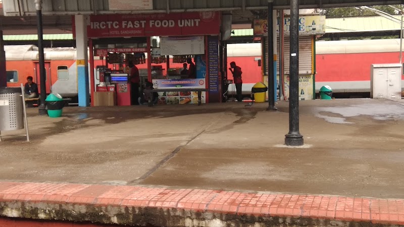 IRCTC Fast Food Unit - IRCTC Fast Food Unit, XHH9+J8V, M.G. Railway Colony, Sevashrama, Bengaluru, Karnataka 560023, India