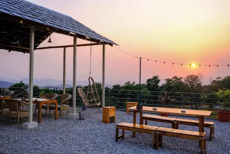 The Jungalow by AVVAs Stays - The Jungalow by AVVAs Stays Learn Well School, Road, Chaugan, Bir, Himachal Pradesh 176077, India