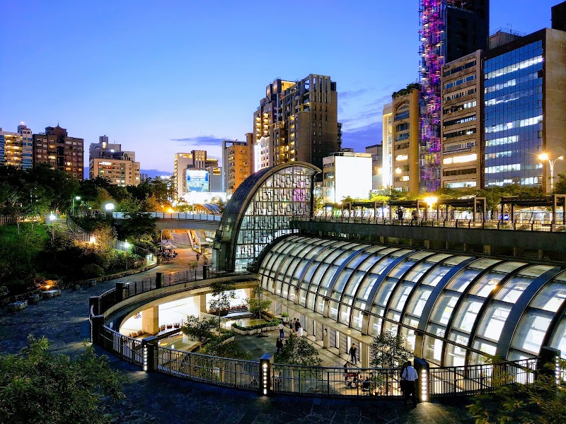 Daan Park - Daan Park No. 1號, Section 2, Xinsheng S Rd, Longmen Village, Da’an District, Taipei City, Taiwan 106