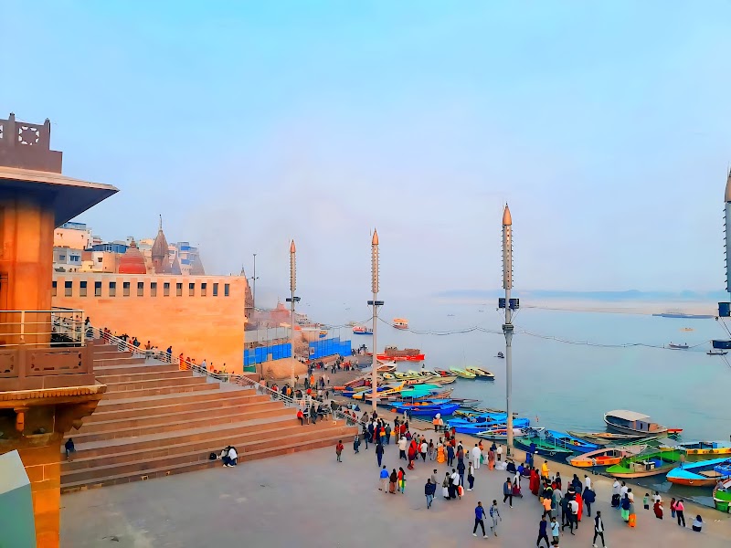 Shri Kashi Vishwanath Jyotirlinga Mandir Parisar - Shri Kashi Vishwanath Jyotirlinga Mandir Parisar 31-24, Gyanvapi Main Road Vishalaks, Kashi Lahori Tola Near Ganpati Guest House Meer Ghat, Ghats of Varanasi, Lahori Tola, Varanasi, Uttar Pradesh 221001, India