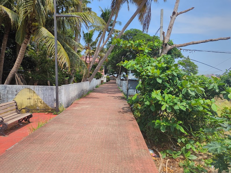 Vypin Walk Way - Vypin Walk Way, X6FV+3MR, Walk Way, Fort Vypin, Puthuvype, Kochi, Keralam 682508, India