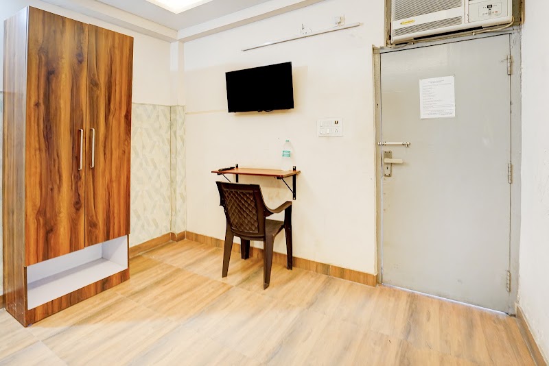 Hotel O by OYO Knights Inn - Hotel O by OYO Knights Inn, M1, Defence Colony, Bhopura, Sahibabad, Ghaziabad, Uttar Pradesh 201006, India