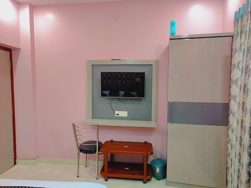 Hotel Ayodhya Palace - 400 Mtrs from HANUMAN GARHI. - Hotel Ayodhya Palace - 400 Mtrs from HANUMAN GARHI. Naya Ghat, New 43/3/144 Old 19/3/115 A, Meerapur Rd, near Palak Beauty Parlour, Rani Bazar Colony, Ayodhya, Uttar Pradesh 224123, India