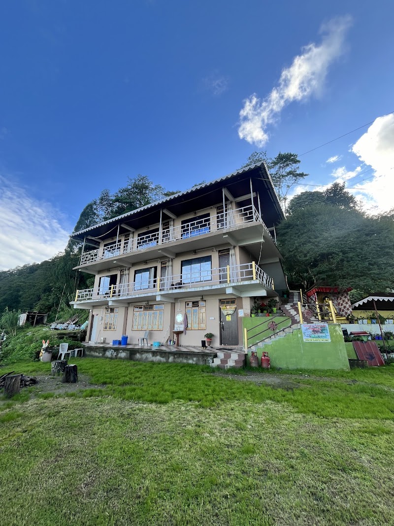 SITTONG- SHERPA’S SUNRISE HOMESTAY