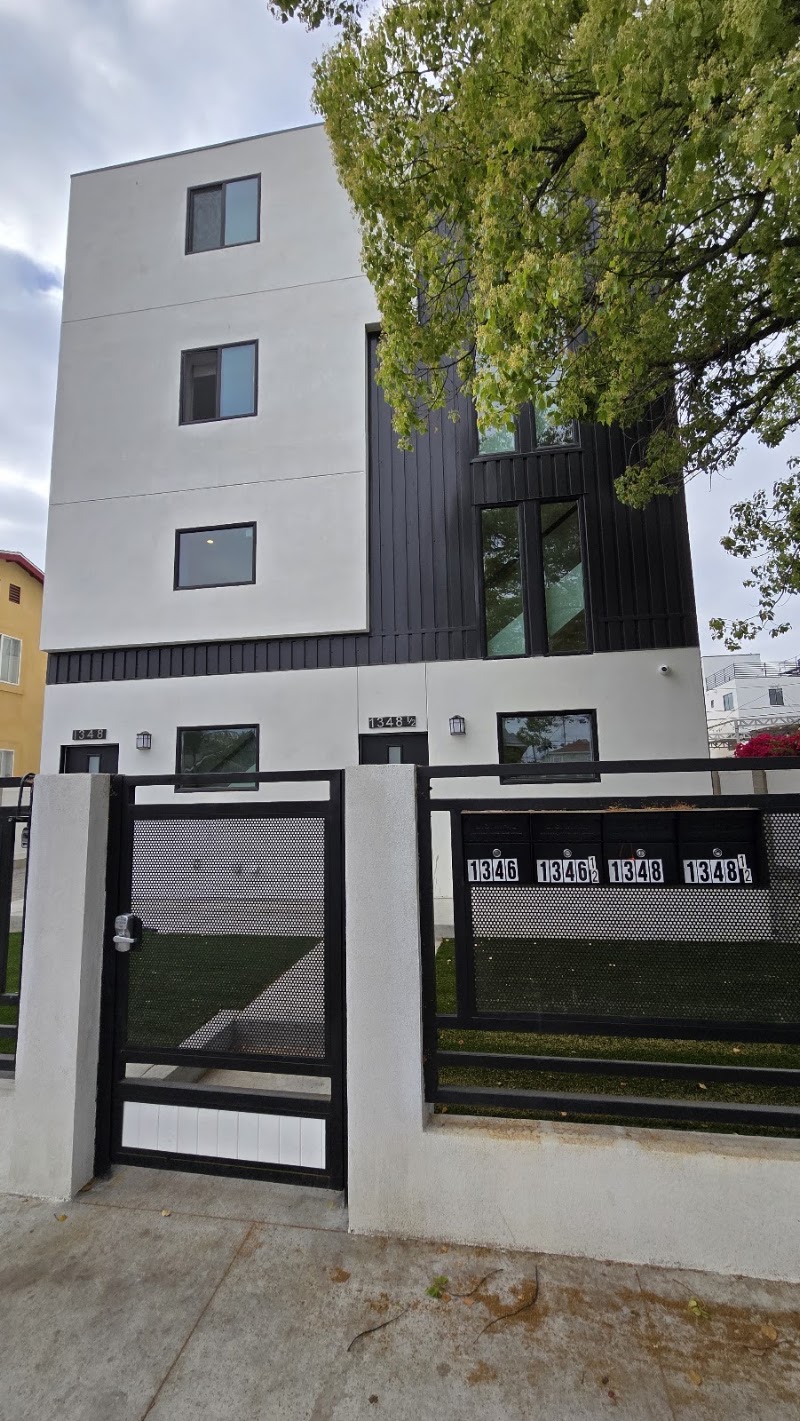 Stylish & Cozy Retreat Near USC & Downtown LA - Stylish & Cozy Retreat Near USC & Downtown LA, 1348 W 35th St, Los Angeles, CA 90007, USA