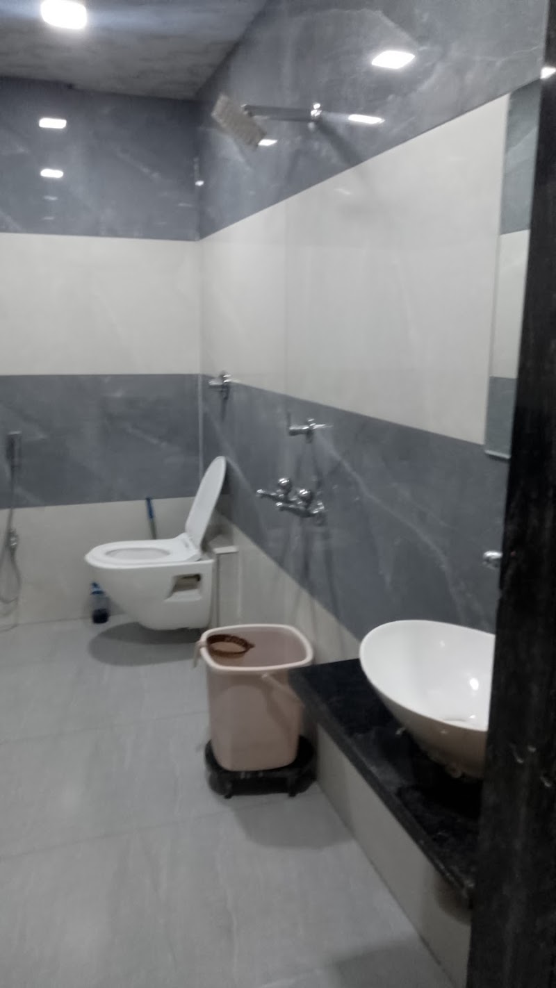 Maa Tulsi guest house - Maa Tulsi guest house, mahakal temple ke samne, 617/1, Gali no 1, opposite Mahakal temple, Jaisinghpura, Ujjain, Madhya Pradesh 456006, India