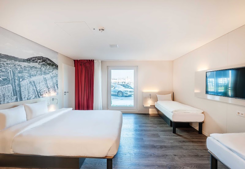 B&B HOTEL Zurich Airport Rumlang - B&B HOTEL Zurich Airport Rumlang Hofwisenstrasse 52, 8153 Rümlang, Switzerland