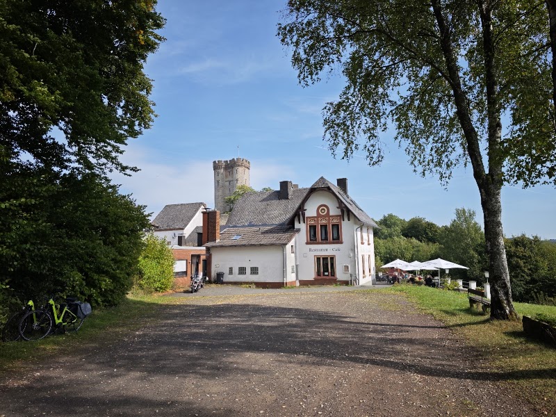 Forsthaus Kasselburg - Forsthaus Kasselburg, Auf d. Kasselburg 1, 54570 Pelm, Germany