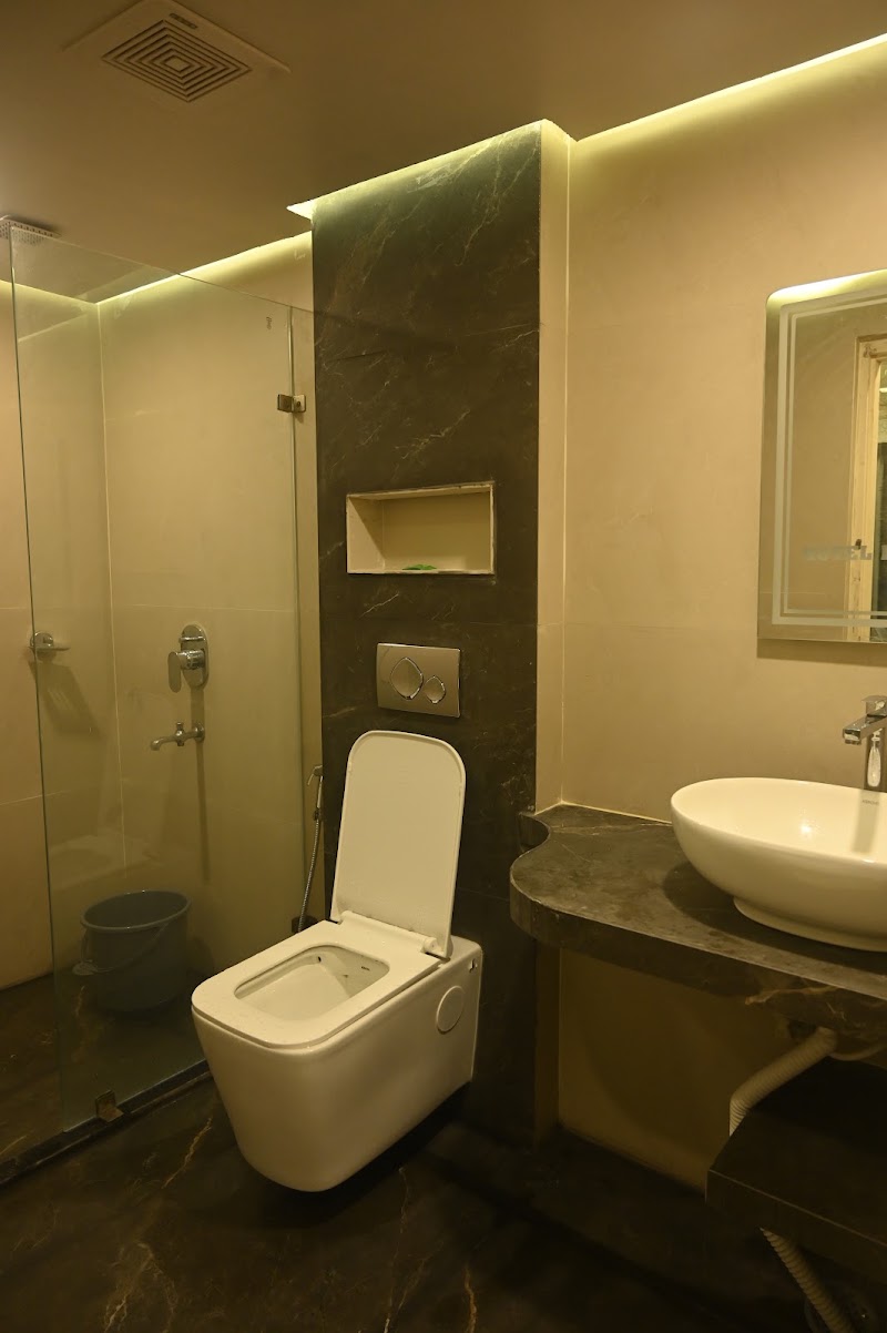 Hotel High Rise - Hotel High Rise 7th Floor, 143A, Rash Behari Ave, near Spencer, Dover Terrace, Gariahat, Kolkata, West Bengal 700029, India