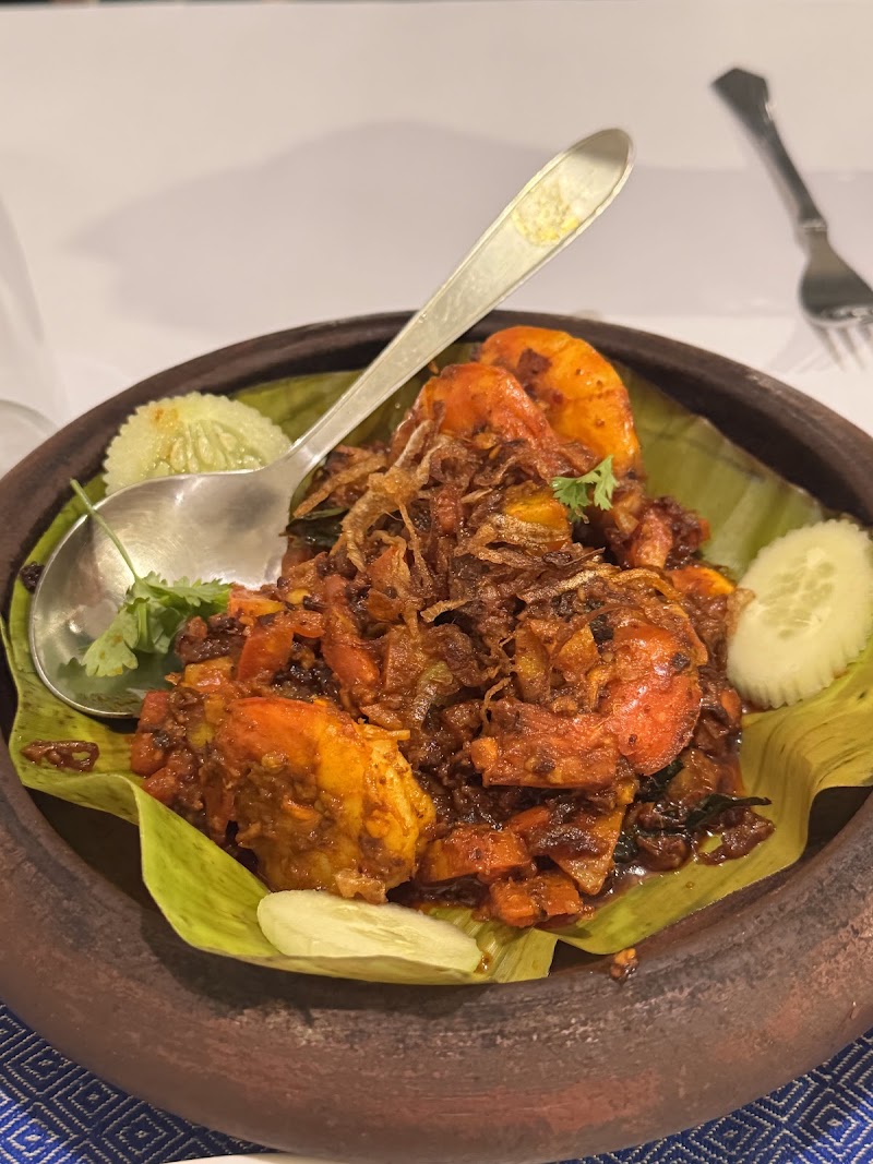 Fusion Bay - Fusion Bay Santacruse Basilica Junction, 1/568, KB Jacob Rd, Fort Nagar, Kunnumupuram, Fort, Kochi, Kerala 682001, India