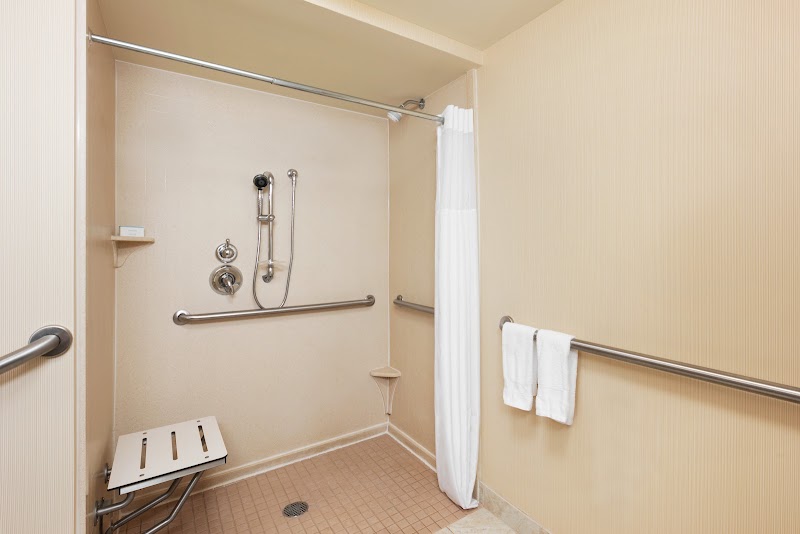 Hampton Inn New York - LaGuardia Airport - Hampton Inn New York - LaGuardia Airport 102-40 Ditmars Blvd, East Elmhurst, NY 11369, USA
