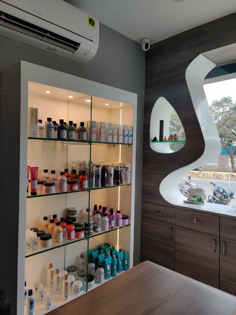 Mars & Venus Family Salon - Mars & Venus Family Salon, Bothra Tower, C4 & C5, Sector 5 Rd, in front of St. Marry School, Sector 5, Jagriti Nagar, Devendra Nagar, Raipur, Chhattisgarh 492004, India