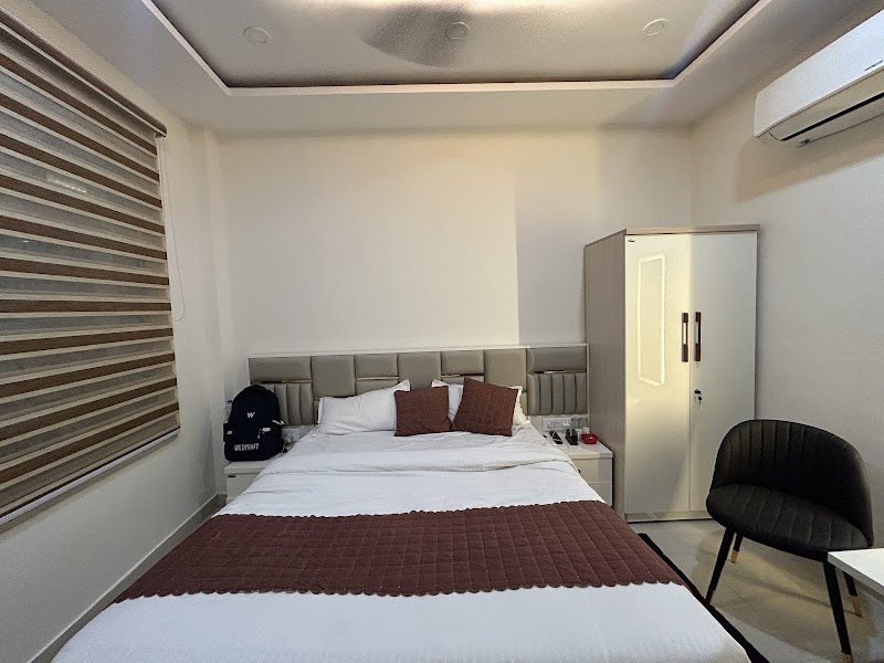 Madhur kunj palace - Madhur kunj palace Q6R2+XXJ, New Colony, Ayodhya, Uttar Pradesh 224123, India