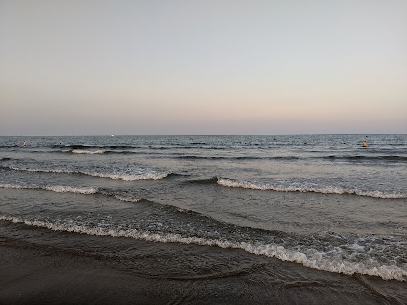 Platja de la Malvarrosa - Platja de la Malvarrosa, Passeig de Neptú, 34, Poblats Marítims, 46011 València, Valencia, Spain