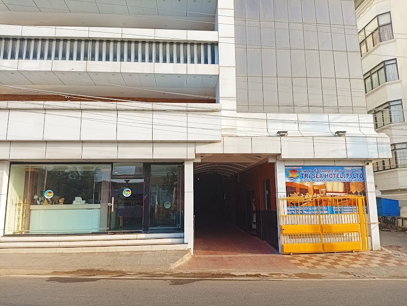 Hotel Tri Sea - Hotel Tri Sea, Near Seashore, Kovalam Rd, Kanniyakumari, Tamil Nadu 629702, India