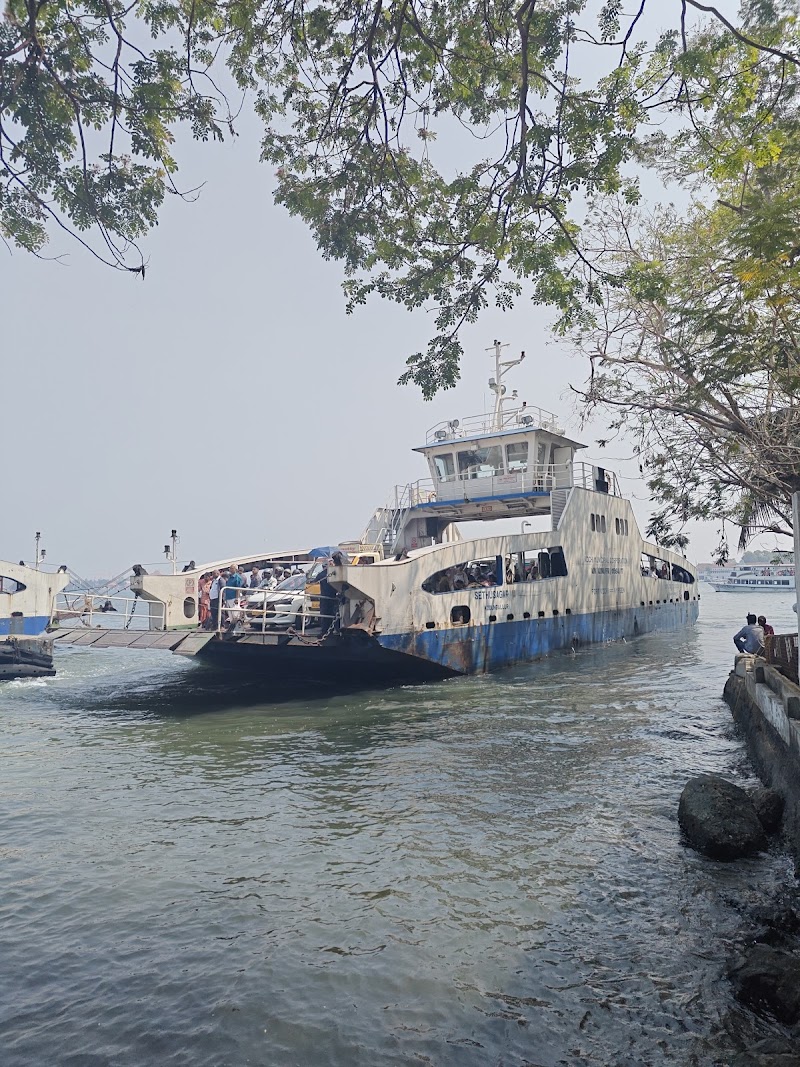 Vypin Fort Kochi Roro Service - Vypin Fort Kochi Roro Service, X69W+C2J, Fort Kochi, Kochi, Keralam 682001, India