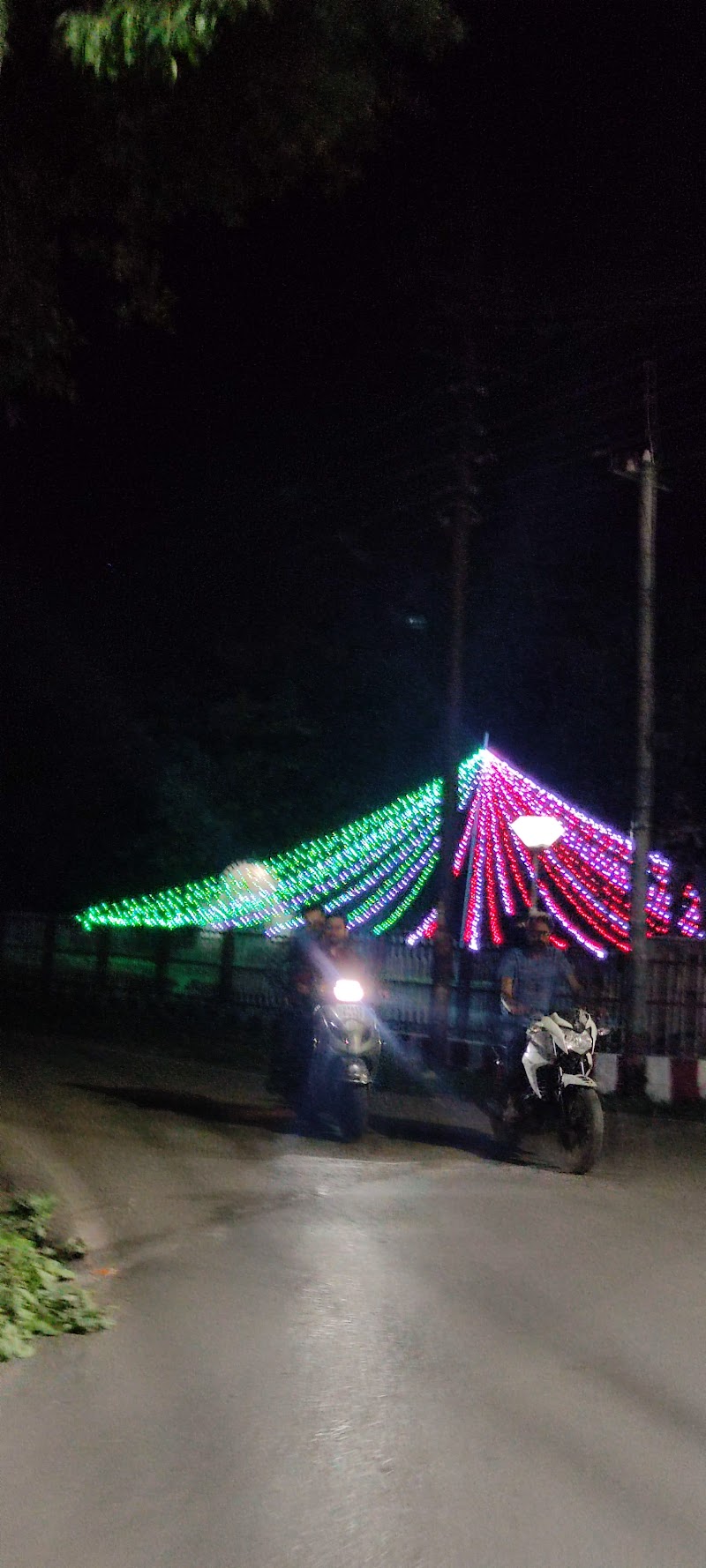 Shaheed Park - Shaheed Park 8XJJ+GH3, Chapel Rd, Varanasi cantonment, Varanasi, Uttar Pradesh 221002, India