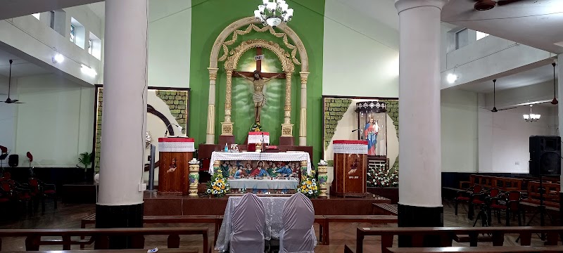 Our Lady of Miracles Church - Our Lady of Miracles Church 65H2+CV3, Sanguem Rd, Sanguem, Goa 403704, India