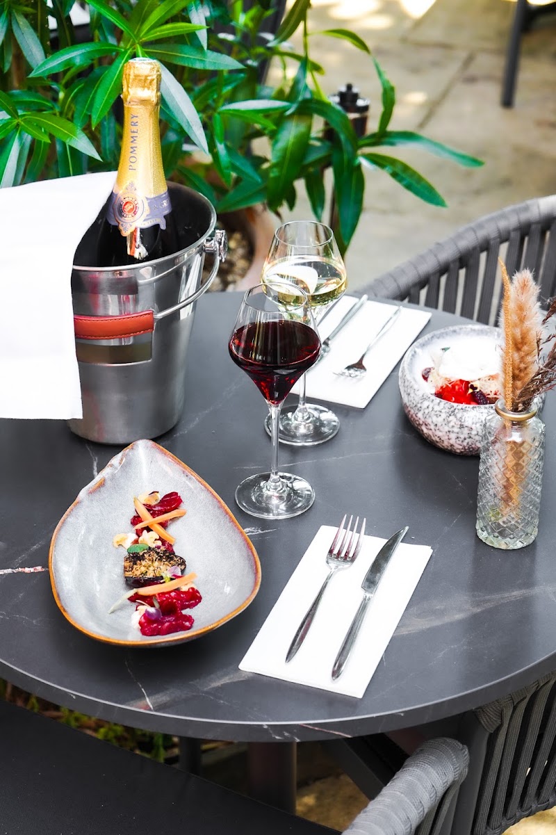 Restaurant Quintessia - Restaurant Quintessia 24 Chem. des Marais du Cens, 44700 Orvault, France