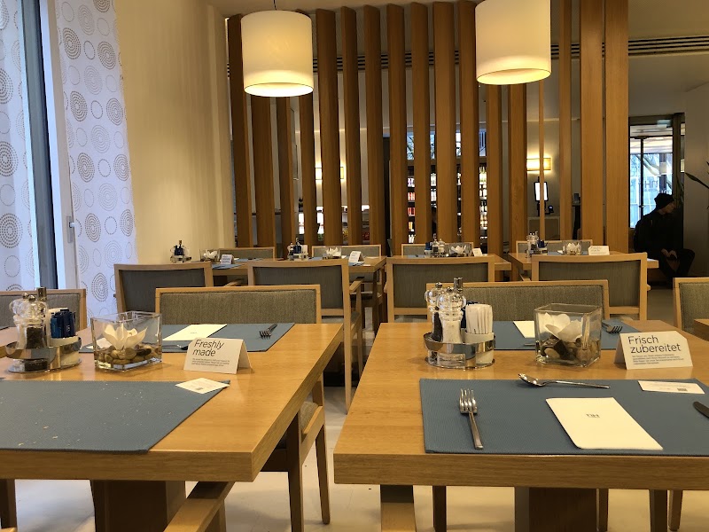 Hotel NH Frankfurt Messe - Hotel NH Frankfurt Messe, Friedrich-Ebert-Anlage 38, 60325 Frankfurt am Main, Germany