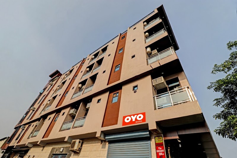 OYO 90274 Hotel Knight Inn