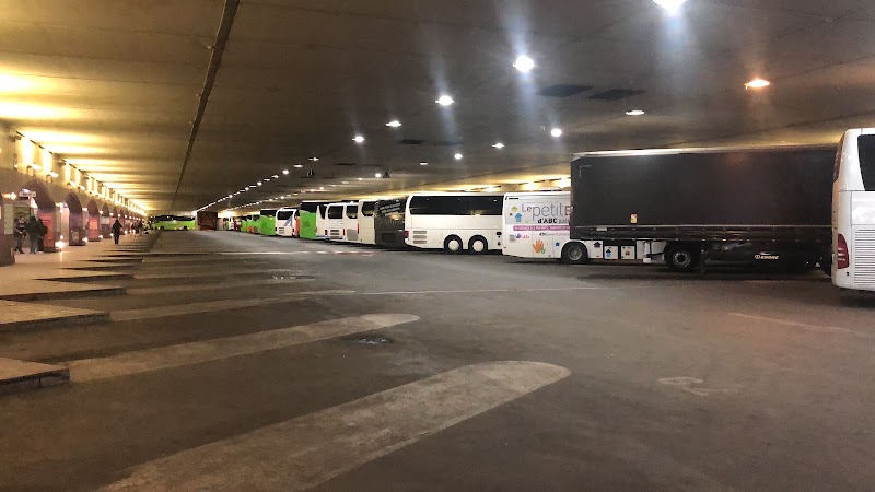 Parking Saemes Bercy Autocars - Parking Saemes Bercy Autocars 51 Rue de Bercy, 75012 Paris, France