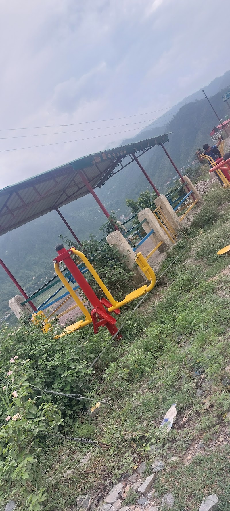 Hawa Ghar Nakot - Hawa Ghar Nakot FC4P+5XR, Dobra Chanthi Rd, Jhinwali, Okhala, Uttarakhand 249131, India