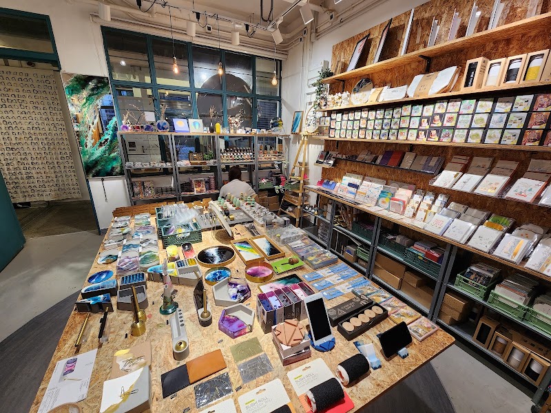rcube store - rcube store S303, 3F, Block A, PMQ, 35 Aberdeen St, Central, Hong Kong