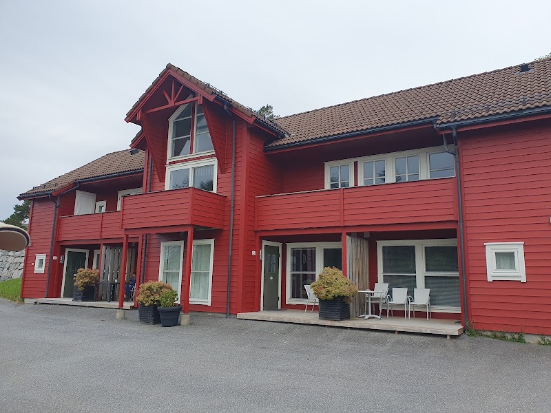 Florø Rorbu - Florø Rorbu Furuholmen 1, 6908 Florø, Norway