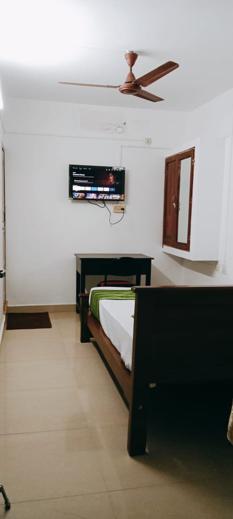 Nest Hotel. Rooms ,restaurant. - Nest Hotel. Rooms ,restaurant. Railway Station, VSSC Road, Madhavapuram Colony, Kochuveli, Thiruvananthapuram, Kerala 695021, India