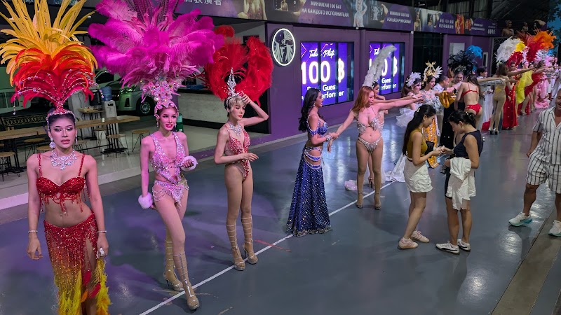 Simon Cabaret Phuket - Simon Cabaret Phuket 8 Thanon Sirirat, Tambon Patong, Amphoe Kathu, Chang Wat Phuket 83150, Thailand