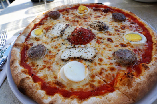 Tin Tin Pizza: family restaurant & vietnamese food & vegetarian food