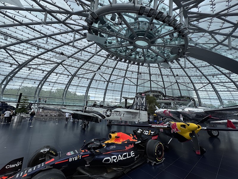 Red Bull Hangar-7 - Red Bull Hangar-7 Wilhelm-Spazier-Straße 7a, 5020 Salzburg, Austria