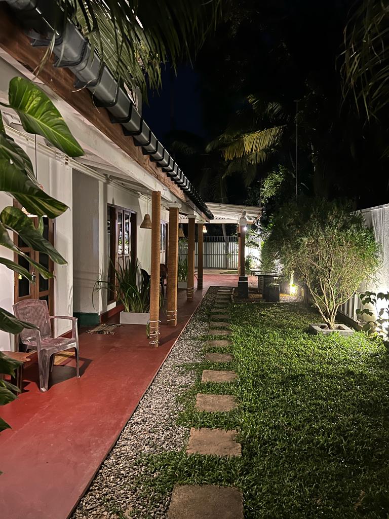 Jungle Villa cafe & rooms