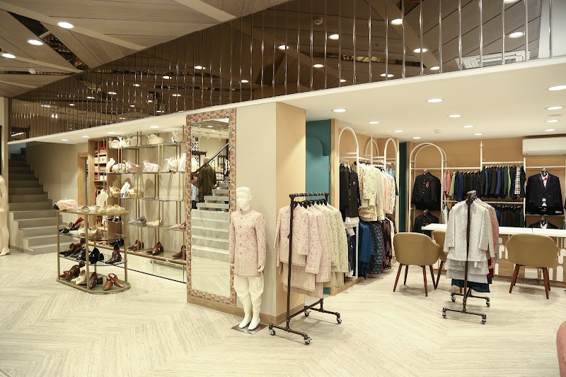 Sanjay Textile Store - Sanjay Textile Store Johri Bazar, Pink City, Jaipur, Jaipur Nagar Nigam Area, Rajasthan 302017, India