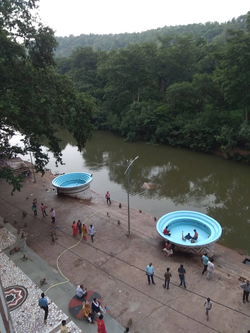 परमहं आश्रम अनुसूया चित्रकूट - परमहं आश्रम अनुसूया चित्रकूट, 3VF8+HRF, Satna, Madhya Pradesh 210202, India