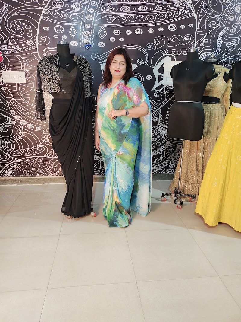 Rudra Creations Boutique - Rudra Creations Boutique 131, behind hotel Shiraz parking, Model Town, Hoshiarpur, Punjab 146001, India