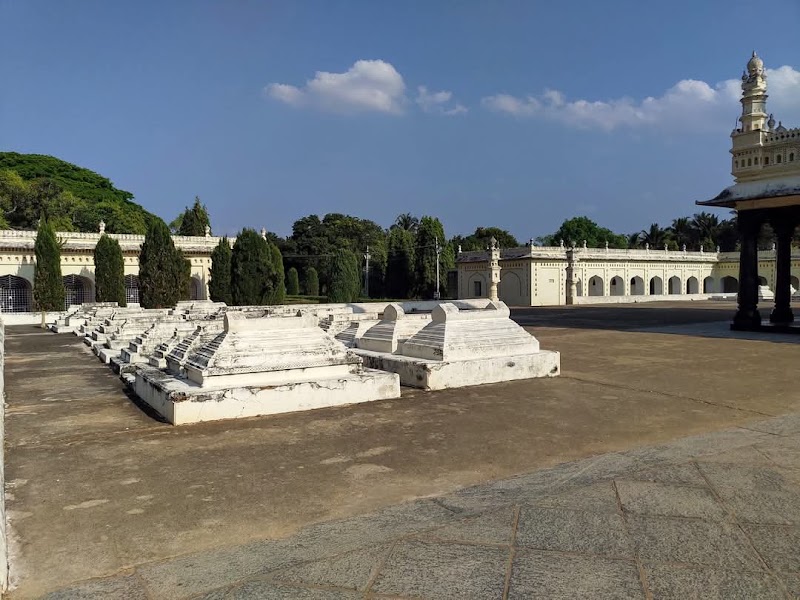 The Hazrat Tipu Sultan's (R.A.) Tomb - The Hazrat Tipu Sultan's (R.A.) Tomb, Gumbaz,, CP67+2HG, Ganjam, Srirangapatna, Karnataka 571477, India