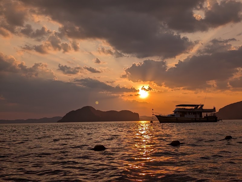 Phuket Sail Tours - Phuket Sail Tours Ao Por Centre 80/17 - 18 moo 6 Tambon Pakhlok, ป่าคลอก อำเภอถลาง ภูเก็ต 83110, Thailand