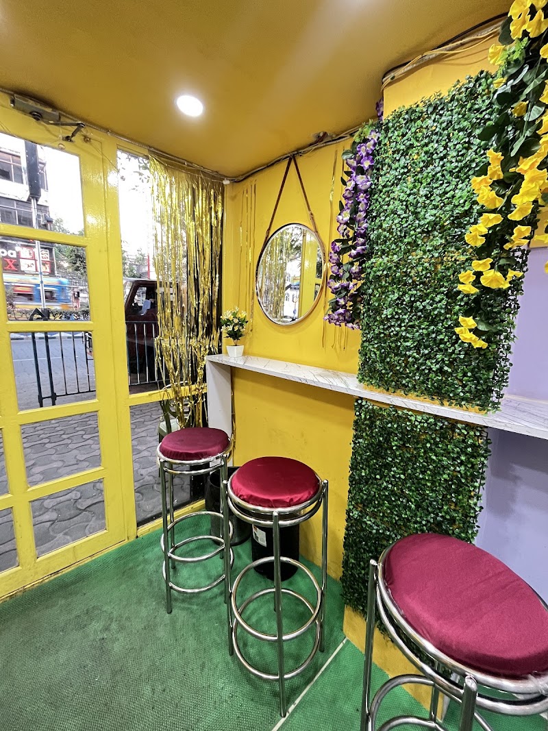 Twisty (South City) - Twisty (South City) 12, 144b, Prince Anwar Shah Rd, Badam Talla, Tollygunge, Kolkata, West Bengal 700068, India