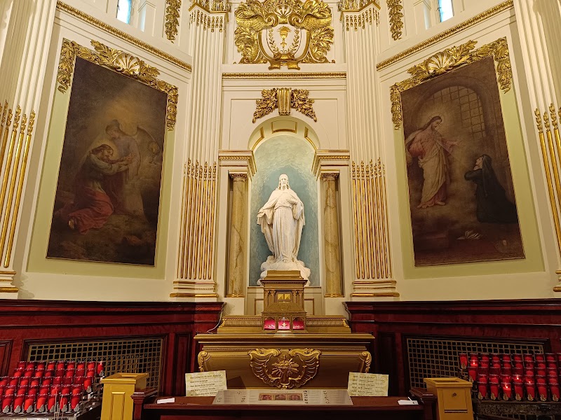Notre-Dame de Québec Basilica-Cathedral - Notre-Dame de Québec Basilica-Cathedral, 16 Rue De Buade, Québec, QC G1R 4A1, Canada